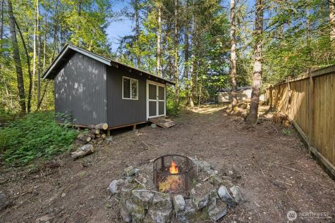 19010 5th Street E Lake Tapps WA 98391