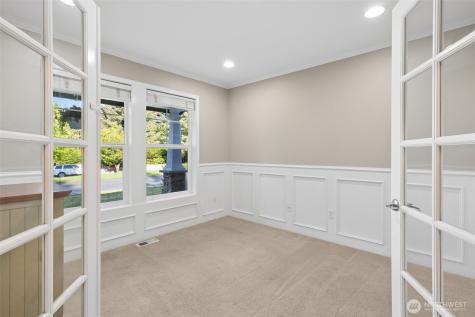 19010 5th Street E Lake Tapps WA 98391