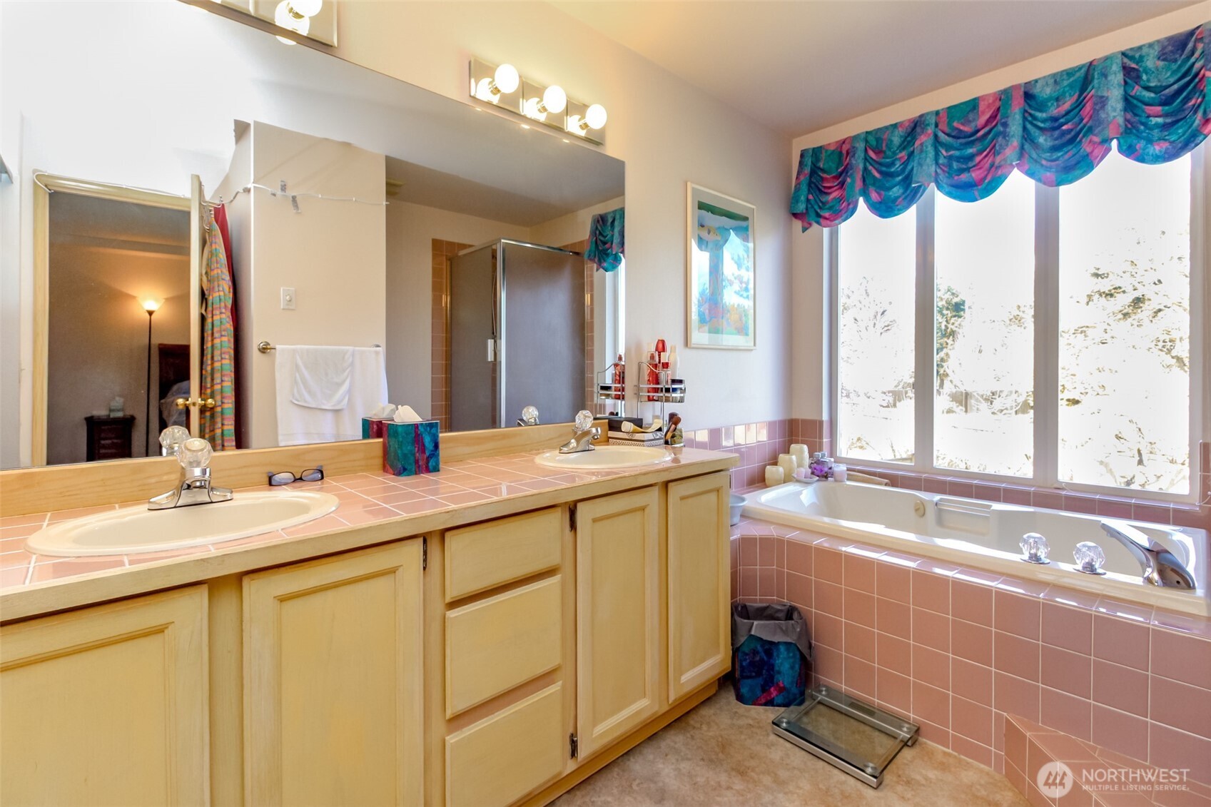 176 Eagle Ridge Drive E Puyallup WA 98374