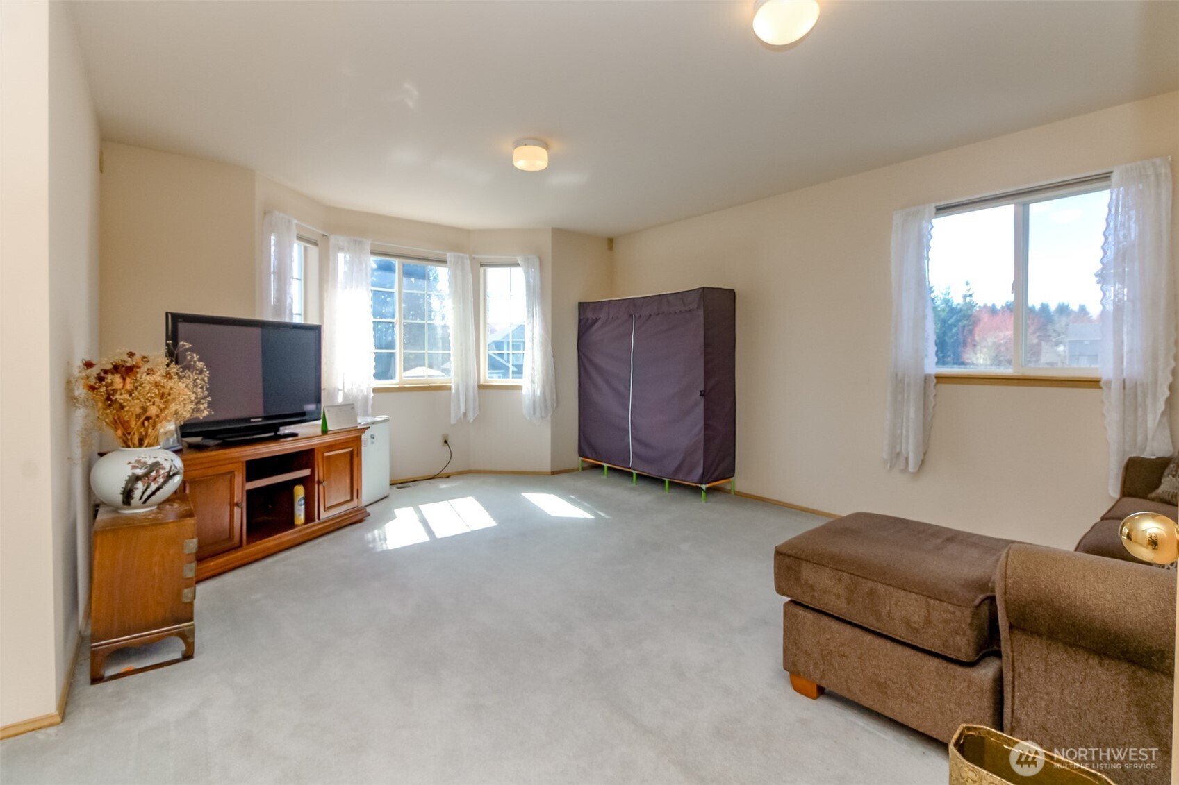 176 Eagle Ridge Drive E Puyallup WA 98374