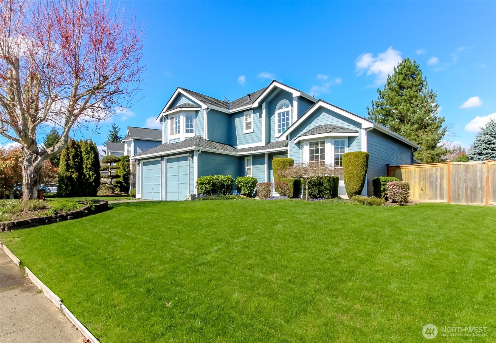 176 Eagle Ridge Drive E Puyallup WA 98374