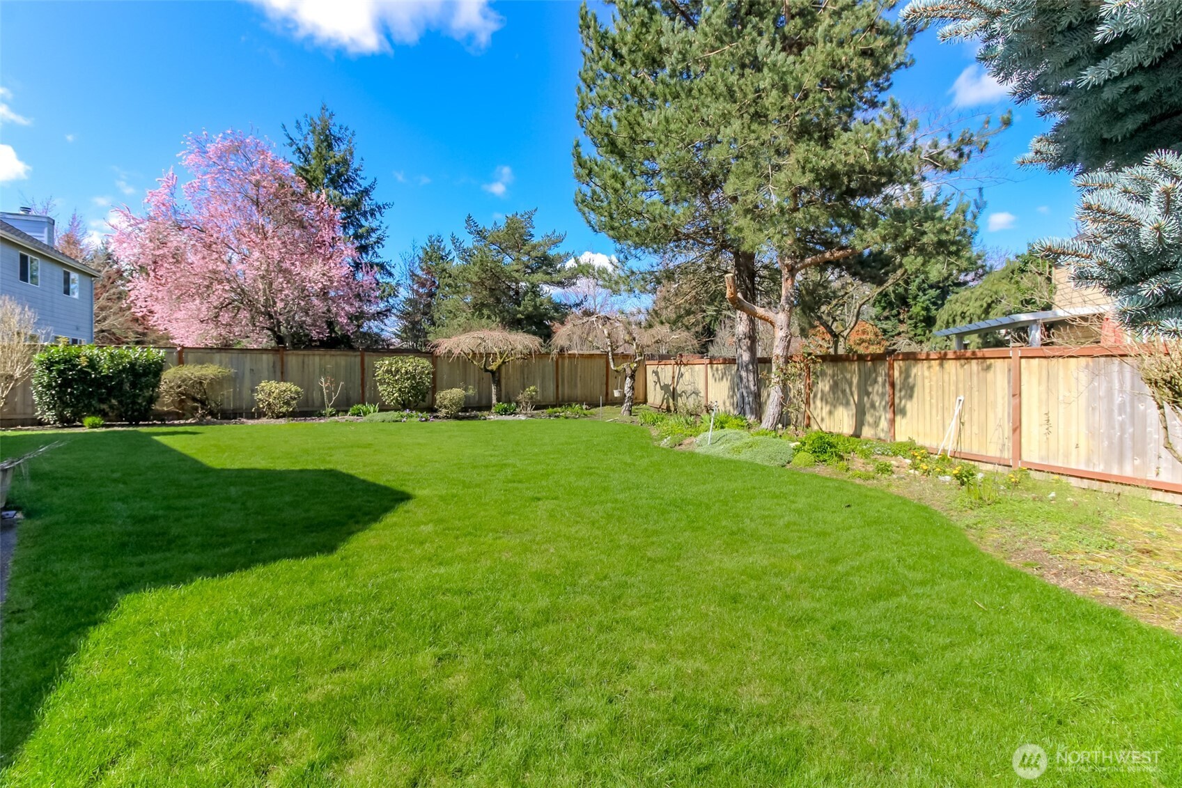 176 Eagle Ridge Drive E Puyallup WA 98374