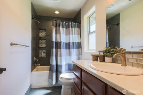 180 Country River Lane Entiat WA 98822
