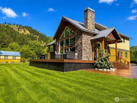 180 Country River Lane Entiat WA 98822