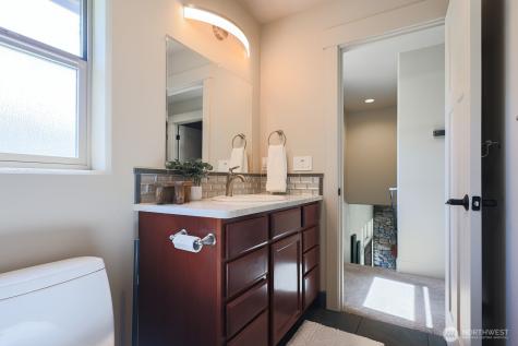 180 Country River Lane Entiat WA 98822