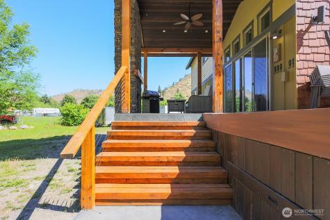 180 Country River Lane Entiat WA 98822