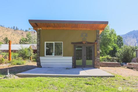 180 Country River Lane Entiat WA 98822