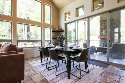 180 Country River Lane Entiat WA 98822