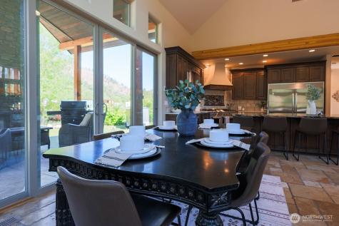 180 Country River Lane Entiat WA 98822