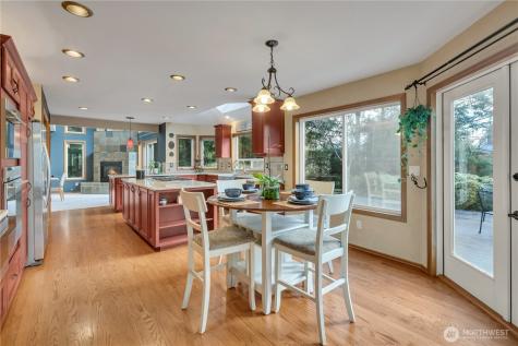 13515 152nd Street E Puyallup WA 98374