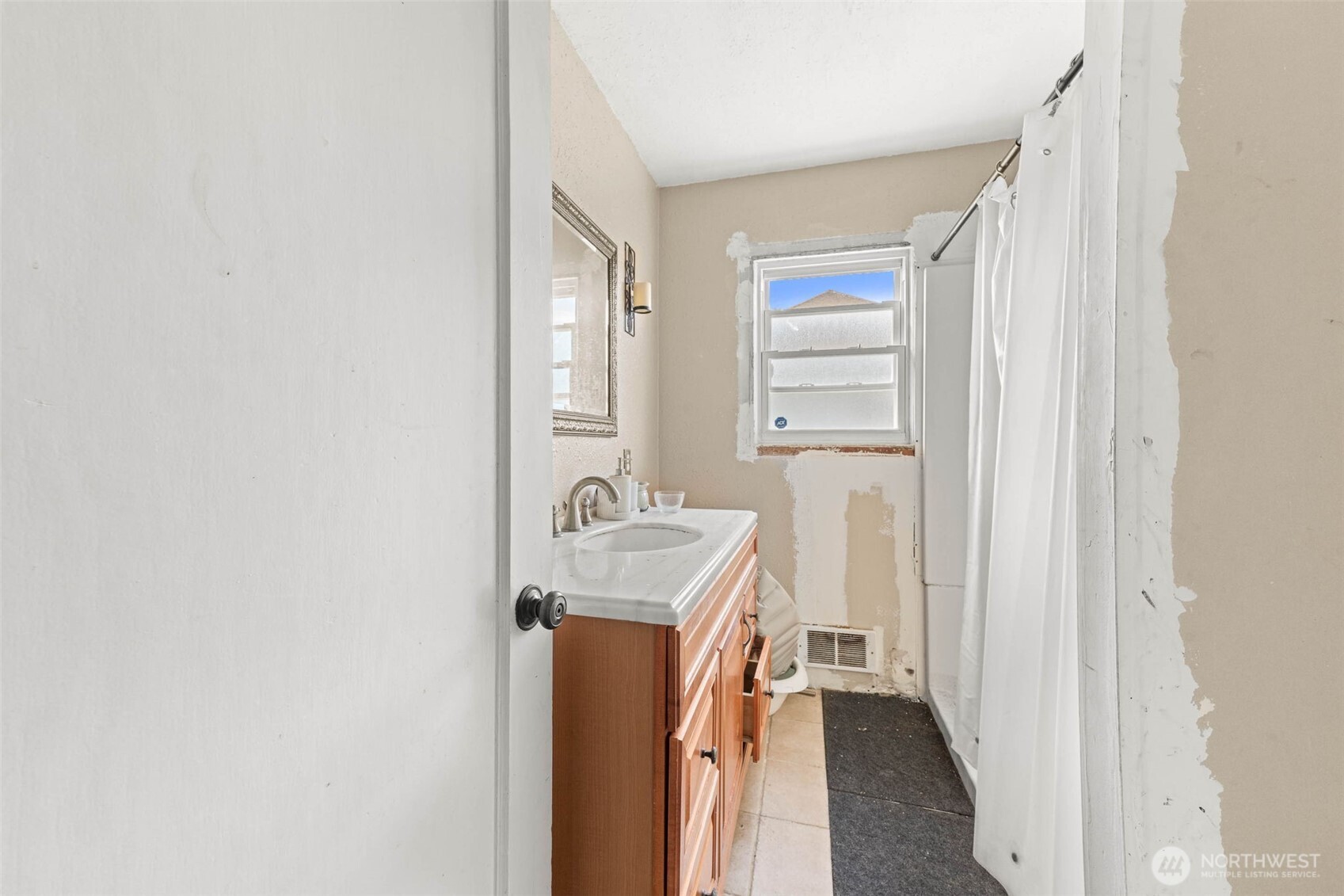 422 W 3rd Street Aberdeen WA 98520