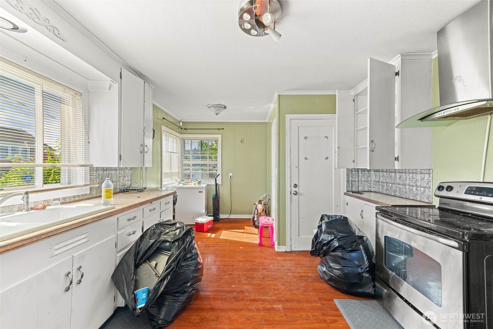 422 W 3rd Street Aberdeen WA 98520