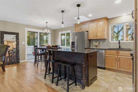 6427 182nd Place SW Lynnwood WA 98037