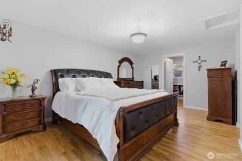 6427 182nd Place SW Lynnwood WA 98037