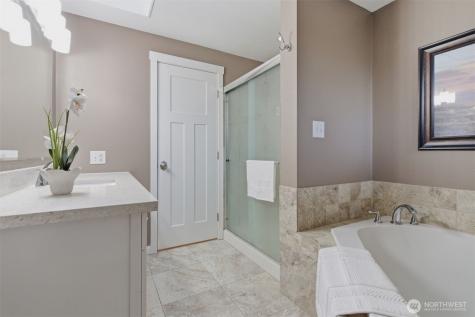 6427 182nd Place SW Lynnwood WA 98037