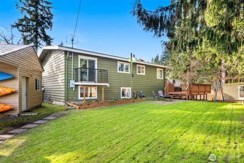 6427 182nd Place SW Lynnwood WA 98037