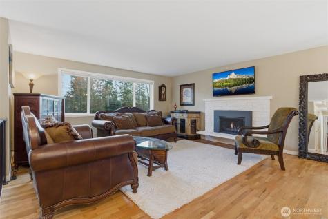 6427 182nd Place SW Lynnwood WA 98037
