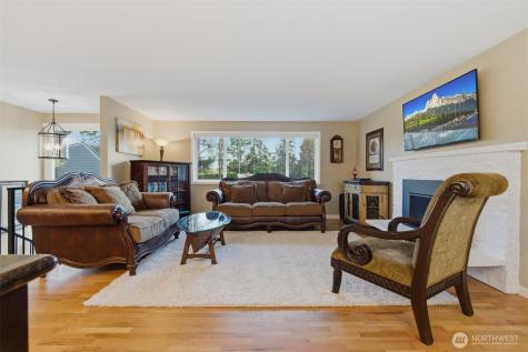 6427 182nd Place SW Lynnwood WA 98037