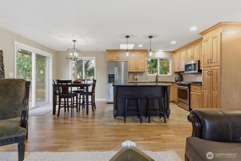 6427 182nd Place SW Lynnwood WA 98037