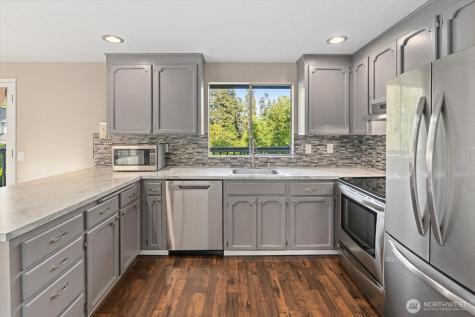 23521 3rd Avenue SE Bothell WA 98021