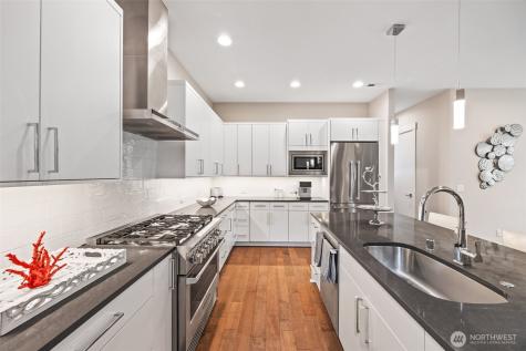 14203 79th Avenue NE Kirkland WA 98034