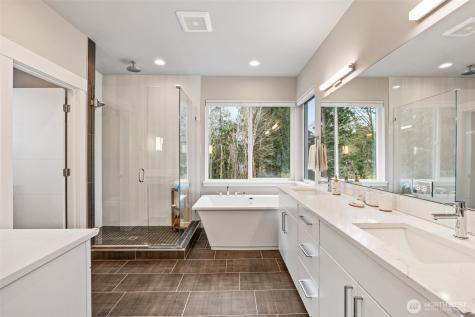 14203 79th Avenue NE Kirkland WA 98034