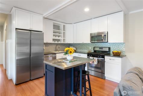 7622 NW Lenox Lane Silverdale WA 98383