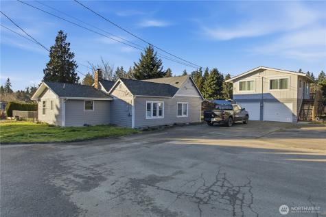 10709 Woodland Avenue E Puyallup WA 98373