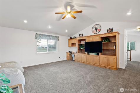 13804 231st Street Court E Graham WA 98338