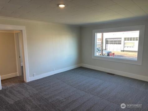 402 S 4th Avenue Kelso WA 98626