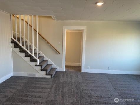 402 S 4th Avenue Kelso WA 98626