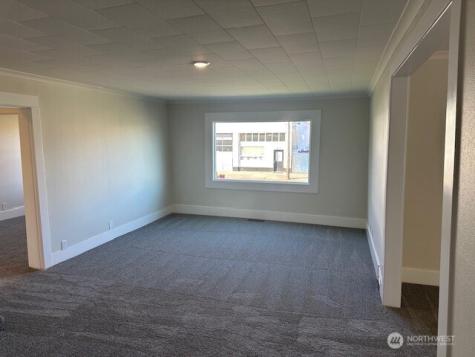402 S 4th Avenue Kelso WA 98626