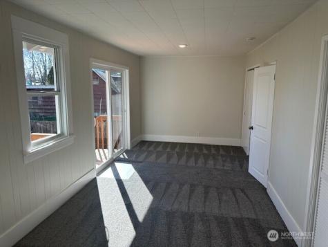 402 S 4th Avenue Kelso WA 98626