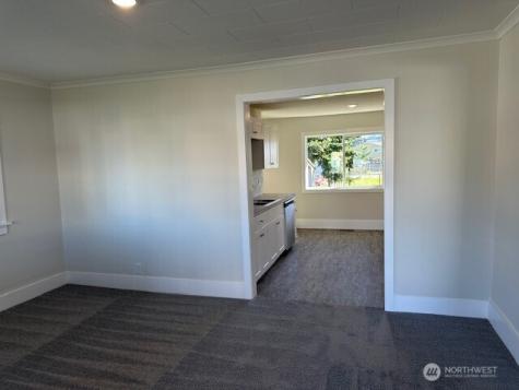 402 S 4th Avenue Kelso WA 98626