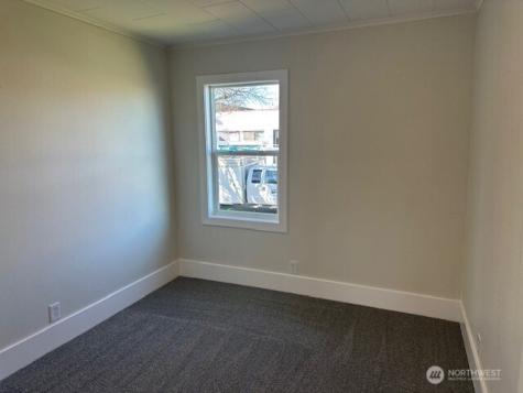 402 S 4th Avenue Kelso WA 98626
