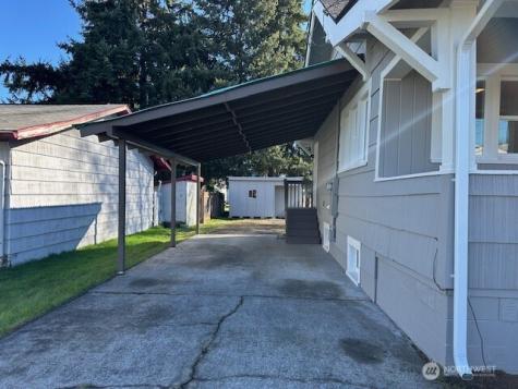 402 S 4th Avenue Kelso WA 98626