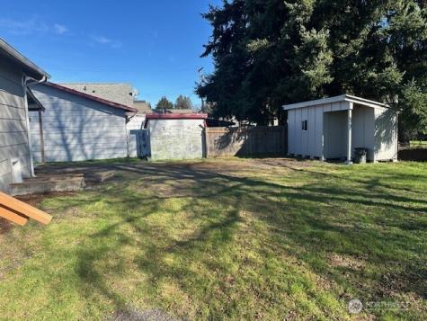 402 S 4th Avenue Kelso WA 98626