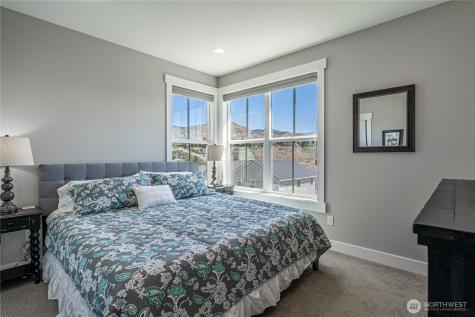 250 Bobcat Lane Chelan WA 98816