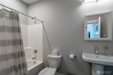 250 Bobcat Lane Chelan WA 98816