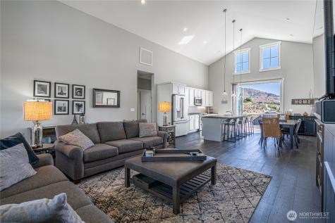 250 Bobcat Lane Chelan WA 98816