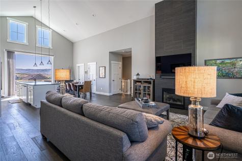 250 Bobcat Lane Chelan WA 98816