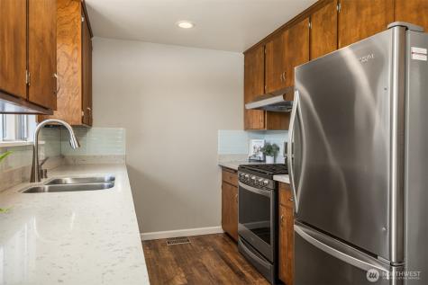 16021 15th Avenue SW Burien WA 98166