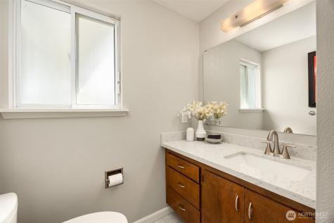 16021 15th Avenue SW Burien WA 98166