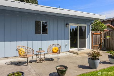 16021 15th Avenue SW Burien WA 98166