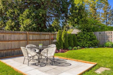 16021 15th Avenue SW Burien WA 98166