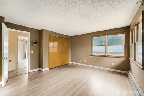 10412 SE 219th Street Kent WA 98031