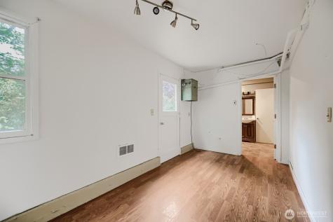 10412 SE 219th Street Kent WA 98031