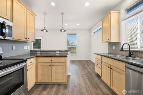 4672 Birch Bay Lynden Road Blaine WA 98230