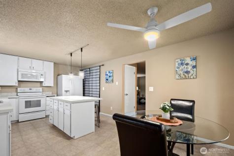 32405 1st Place S Federal Way WA 98003