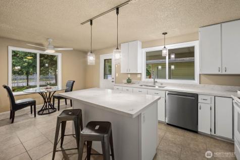 32405 1st Place S Federal Way WA 98003